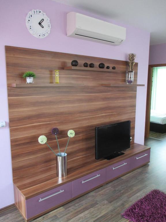 Alpha Apartman Sarvar Exterior photo